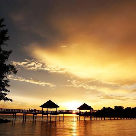 Smilez Homestay H102 & A306 At Pd Perdana Kondo Resort Port Dickson Esterno foto