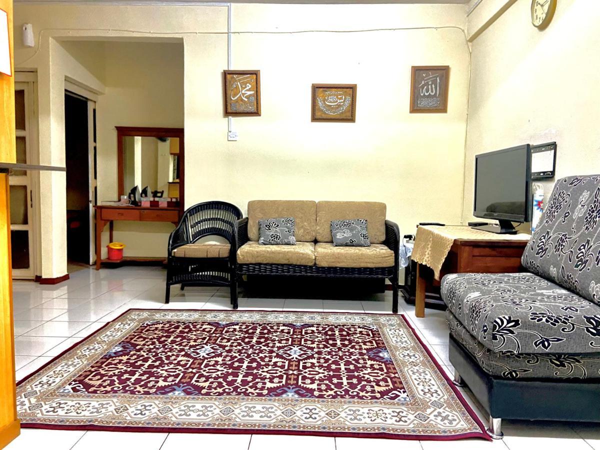 Smilez Homestay H102 & A306 At Pd Perdana Kondo Resort Port Dickson Esterno foto