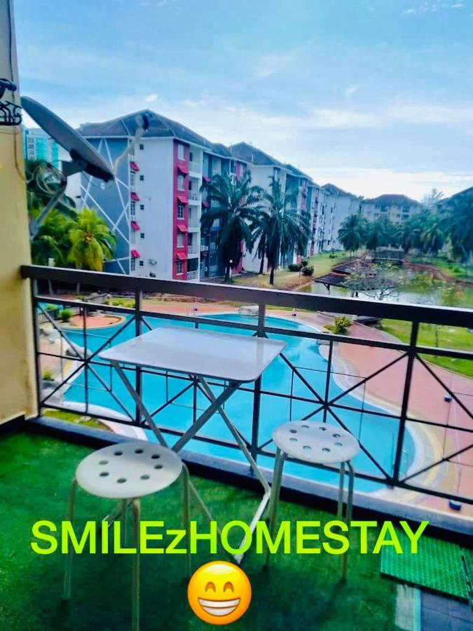 Smilez Homestay H102 & A306 At Pd Perdana Kondo Resort Port Dickson Esterno foto
