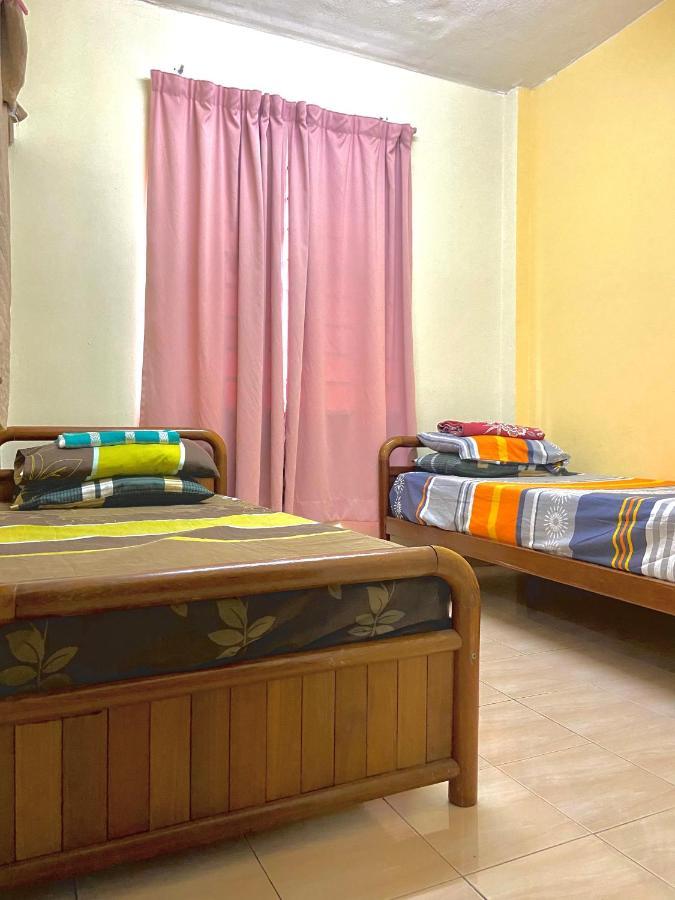 Smilez Homestay H102 & A306 At Pd Perdana Kondo Resort Port Dickson Esterno foto